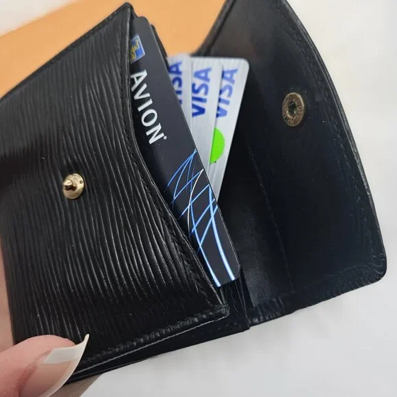 ❗SOLD❗Louis Vuitton Black Epi Compact Wallet - Picture 6 of 13